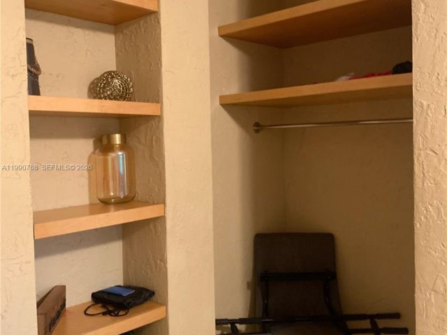 Дом в аренду по адресу 329 W 28th St - фото 7534091