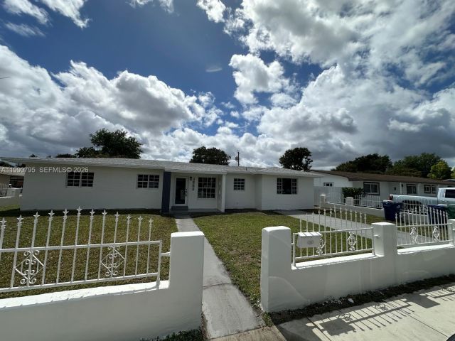 Продажа дома по адресу 3960 NW 174th St - фото 7533725