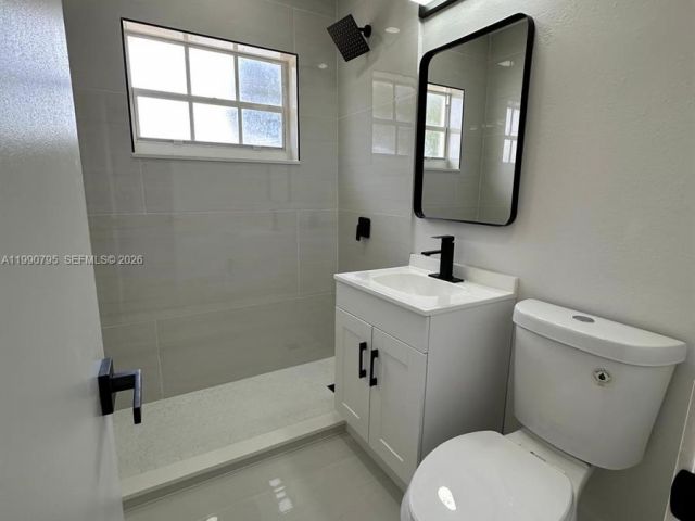 Продажа дома по адресу 3960 NW 174th St - фото 7533737