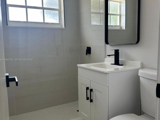 Продажа дома по адресу 3960 NW 174th St - фото 7533738