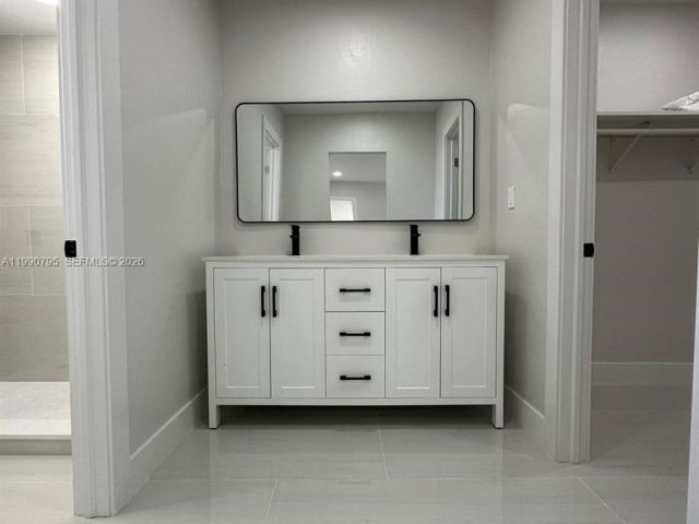 Продажа дома по адресу 3960 NW 174th St - фото 7533741