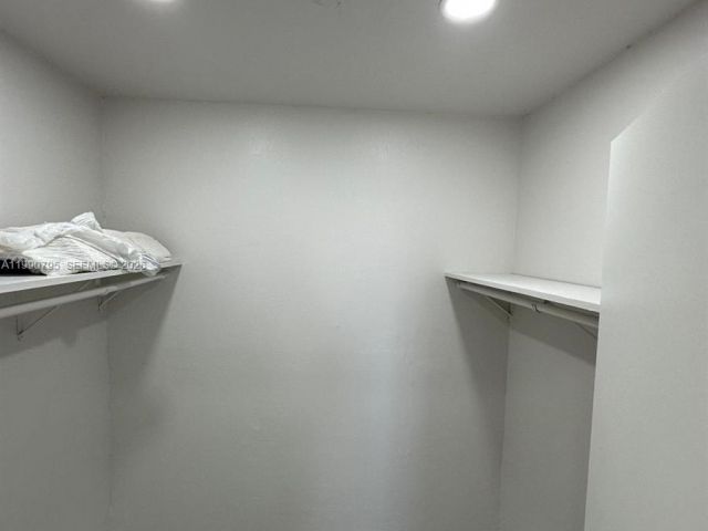 Продажа дома по адресу 3960 NW 174th St - фото 7533743