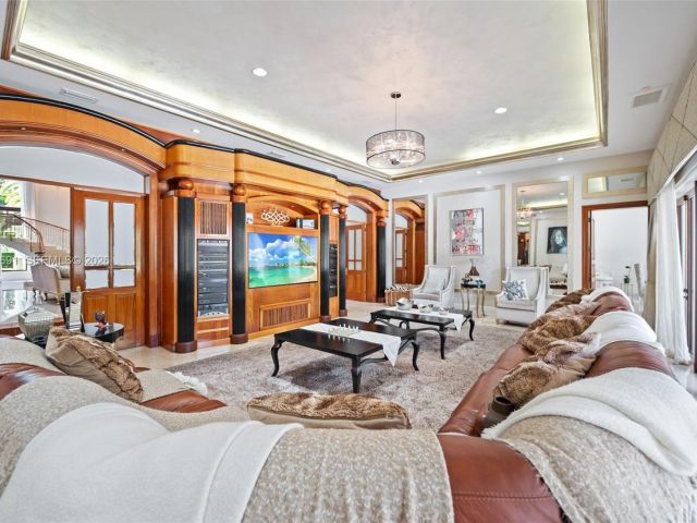 Продажа дома по адресу 7701 Old Cutler Rd - фото 7534115