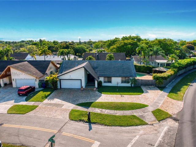 Продажа дома по адресу 10224 SW 131st Ct - фото 7534027