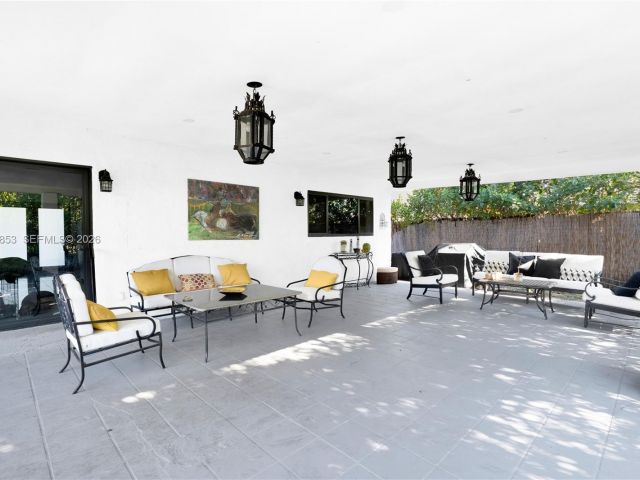 Продажа дома по адресу 10224 SW 131st Ct - фото 7534041