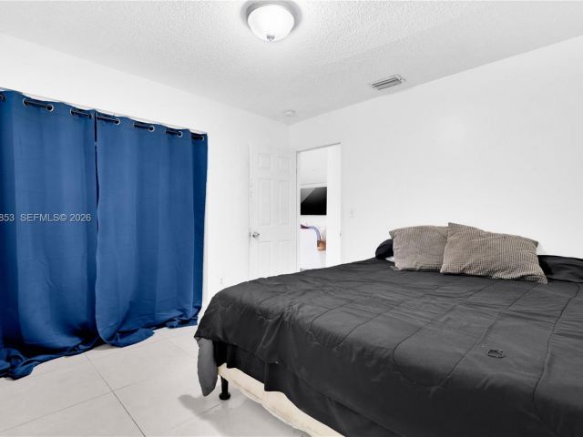 Продажа дома по адресу 10224 SW 131st Ct - фото 7534045