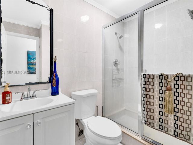 Продажа дома по адресу 10224 SW 131st Ct - фото 7534046