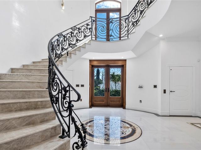 Продажа дома по адресу 919 92nd St - фото 7534074