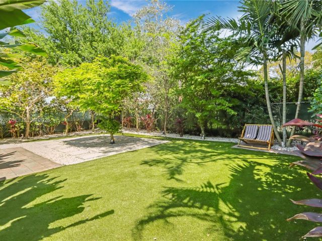 Продажа дома по адресу 815 Monterey St. - фото 7534289