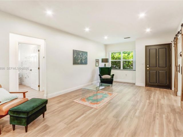 Продажа дома по адресу 815 Monterey St. - фото 7534290