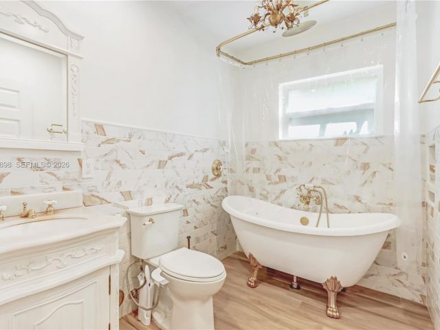 Продажа дома по адресу 815 Monterey St. - фото 7534294