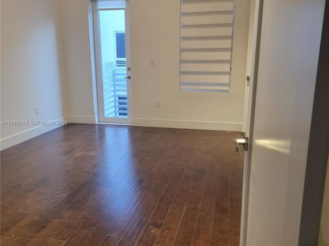 Продажа дома по адресу 9133 NW 33rd St - фото 7536498