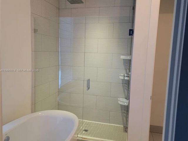 Продажа дома по адресу 9133 NW 33rd St - фото 7536499