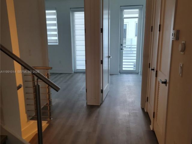Продажа дома по адресу 9133 NW 33rd St - фото 7536500