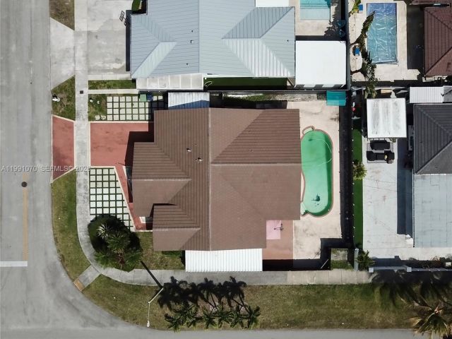 Продажа дома по адресу 15182 SW 171st St - фото 7537028