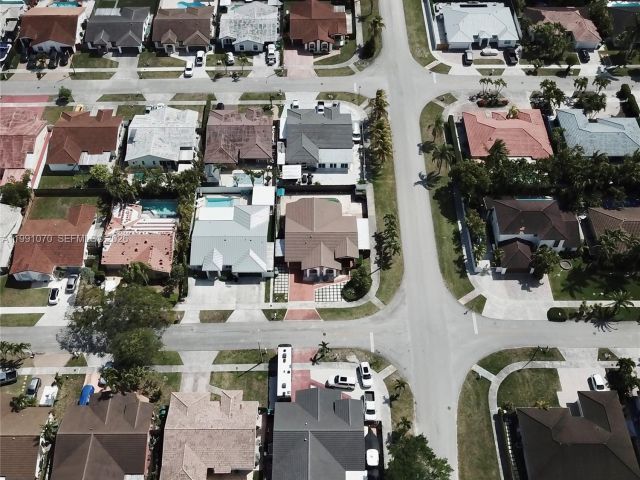 Продажа дома по адресу 15182 SW 171st St - фото 7537030