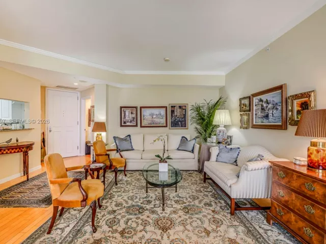 Продажа квартиры #807 - фото 7536753