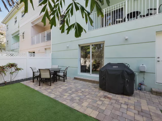 Продажа дома по адресу 429 NE 1st Street - фото 9034151