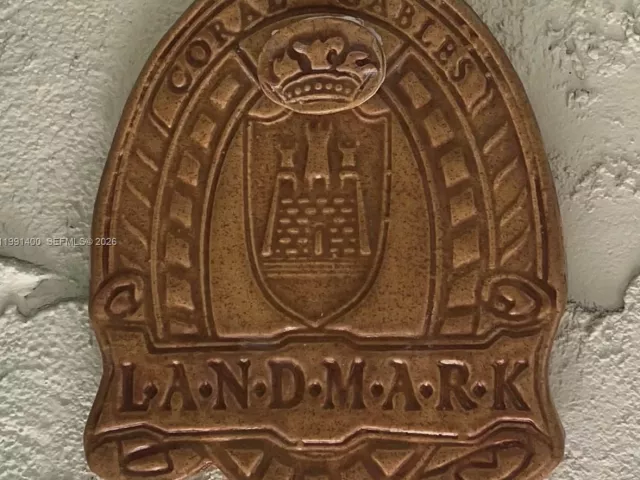 Продажа дома по адресу 1109 Almeria Ave - фото 7541492