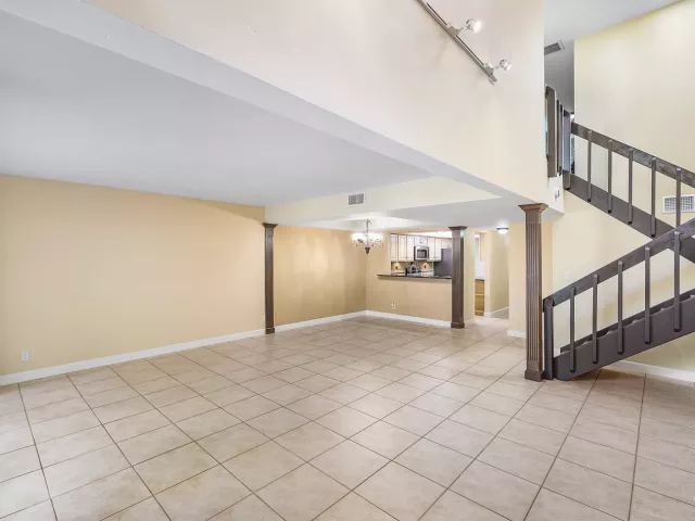 Продажа дома по адресу 5664 Santiago Circle - фото 9240241