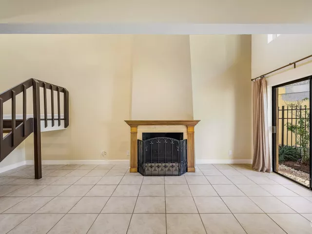 Продажа дома по адресу 5664 Santiago Circle - фото 9240249