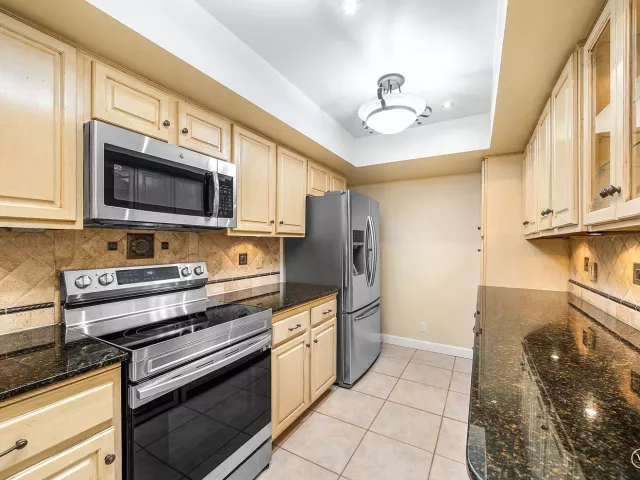 Продажа дома по адресу 5664 Santiago Circle - фото 9240262
