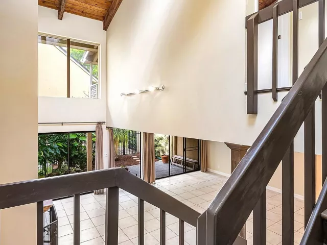Продажа дома по адресу 5664 Santiago Circle - фото 9240273