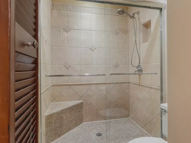 Продажа дома по адресу 5664 Santiago Circle - фото 9240352