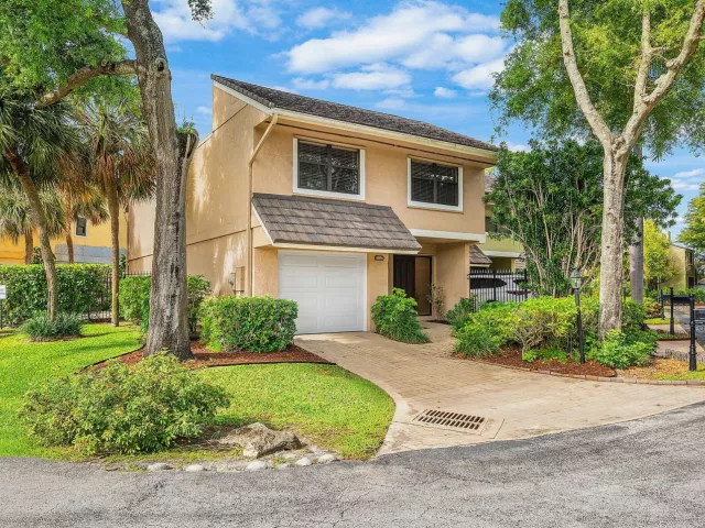 Продажа дома по адресу 5664 Santiago Circle - фото 9240238
