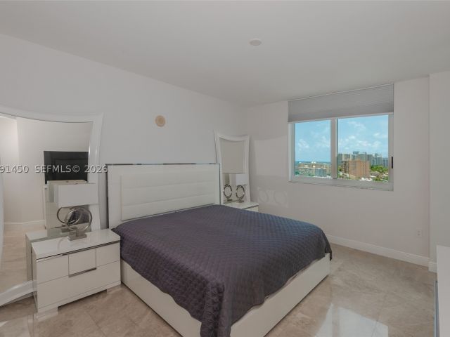 Квартира в аренду номер1407E - фото 8623546