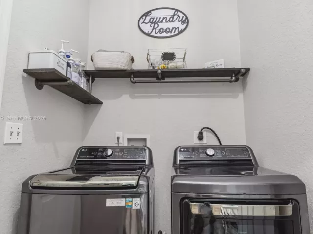 Продажа дома по адресу 695 SE 30th Dr - фото 7540532