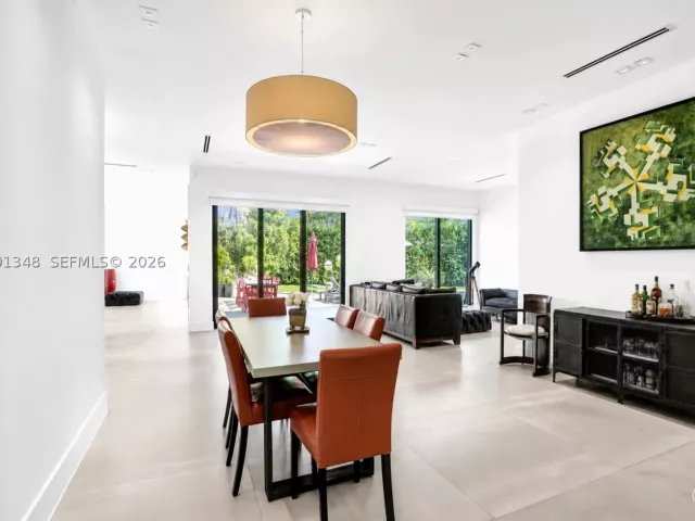 Продажа дома по адресу 2120 NE 197th Ter - фото 9374915