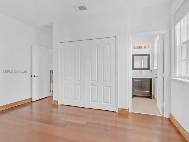 Дом в аренду по адресу 11304 NW 79th Ln - фото 7545016