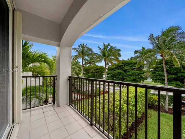 Дом в аренду по адресу 896 W Spinnaker Dr W 896 - фото 7546615