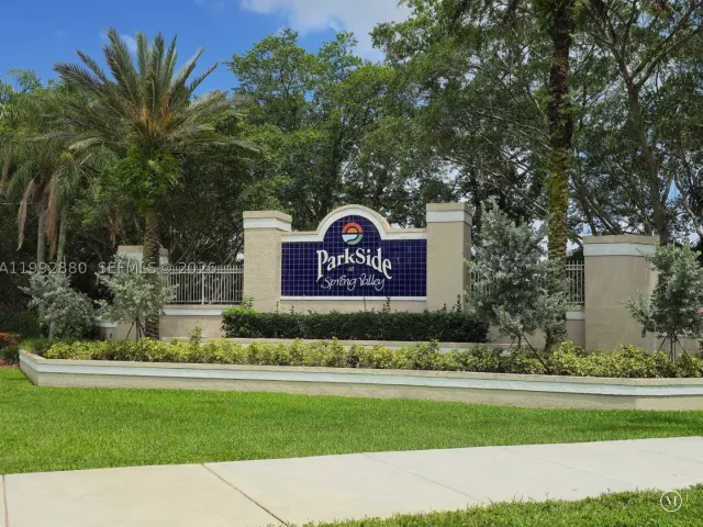 Продажа дома по адресу 1764 NW 166th Ave - фото 8980367