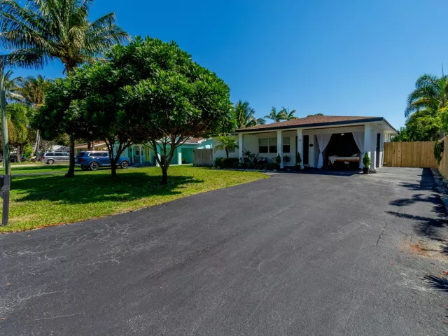 Продажа дома по адресу 246 NE 14th Street - фото 8908669