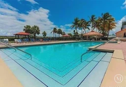 Квартира #704