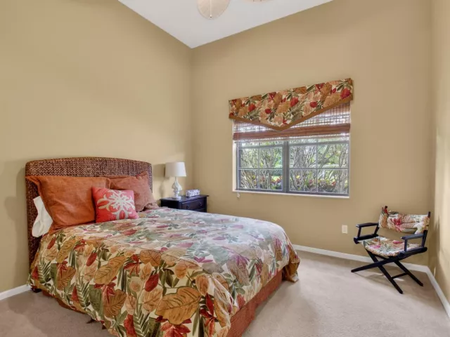 Продажа дома по адресу 9571 Isles Cay Drive - фото 8912086