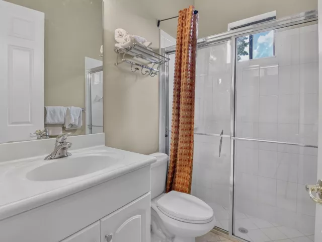 Продажа дома по адресу 9571 Isles Cay Drive - фото 8912087