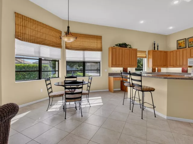 Продажа дома по адресу 9571 Isles Cay Drive - фото 8912092