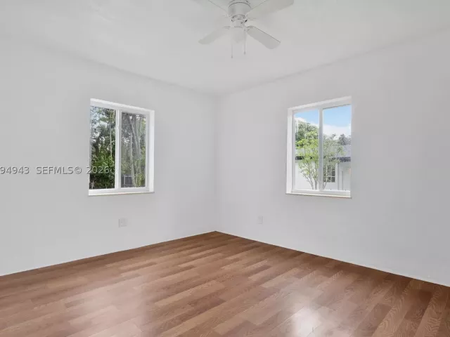 Продажа дома по адресу 511 NE 131st St - фото 9022114