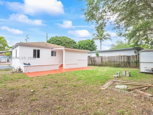 Продажа дома по адресу 511 NE 131st St - фото 9022124
