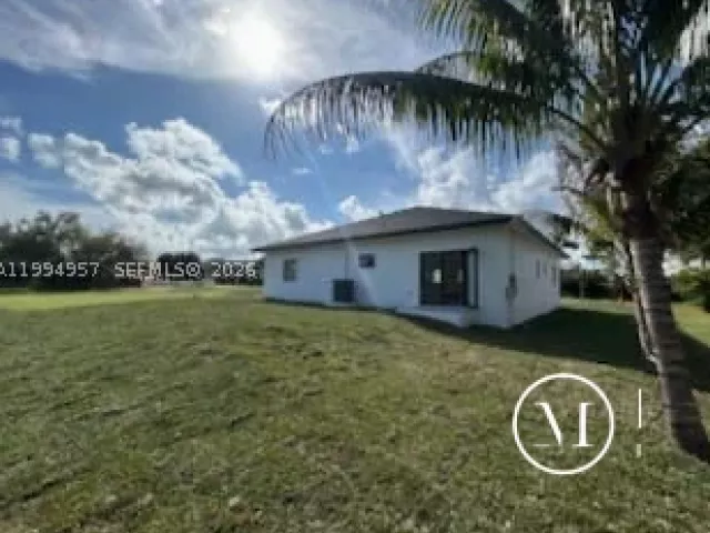 Продажа дома по адресу 1468 NW 100th St - фото 9353562