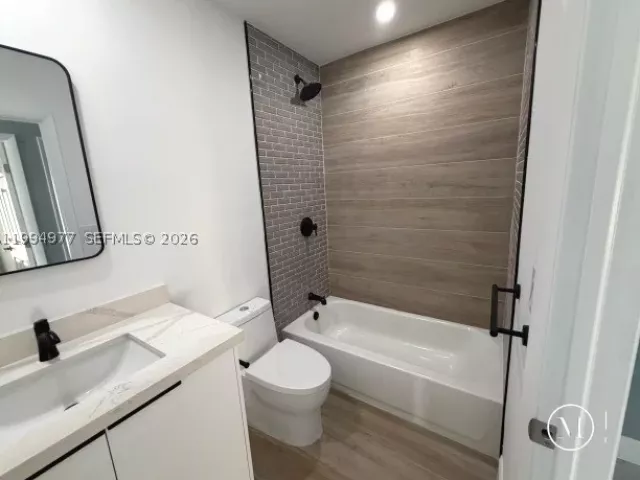 Продажа дома по адресу 644 NW 6th Ct - фото 9110659