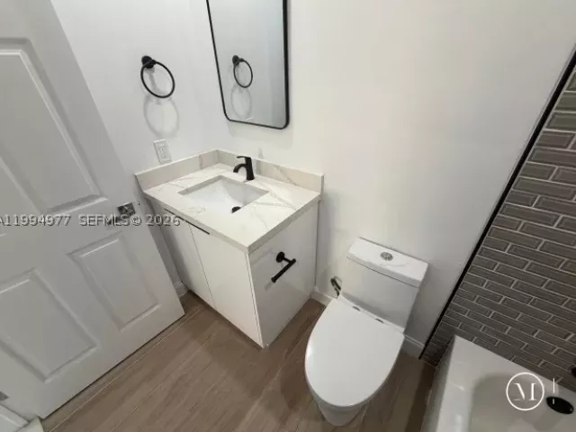 Продажа дома по адресу 644 NW 6th Ct - фото 9110660