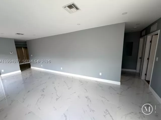 Продажа дома по адресу 644 NW 6th Ct - фото 9110661