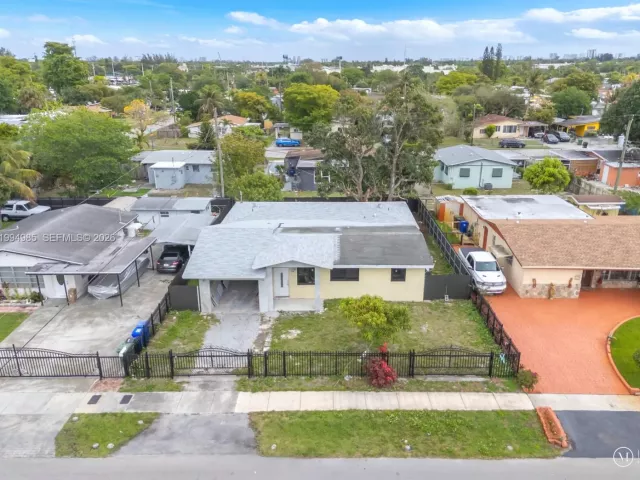 Продажа дома по адресу 1830 NW 26th Ter - фото 7559448