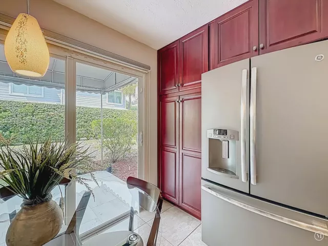 Продажа дома по адресу 5043 Pointe Emerald Ln - фото 7562801