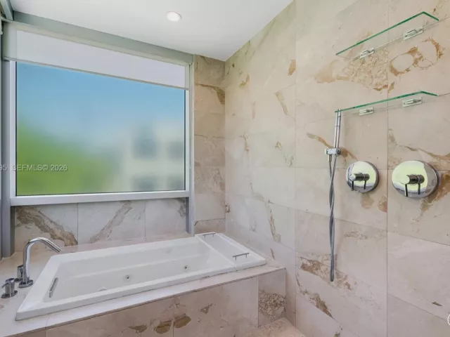 Дом в аренду по адресу 548 Fernwood Rd 548 - фото 7567066