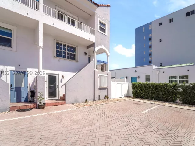 Продажа дома по адресу 335 Virginia St - фото 9303559